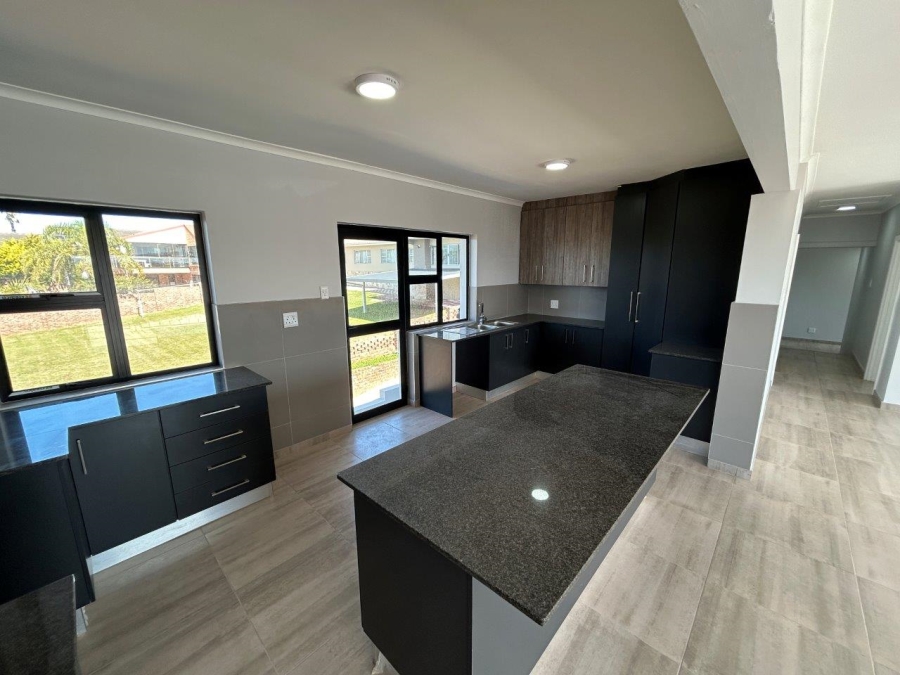 9 Bedroom Property for Sale in Jeffreys Bay Central Eastern Cape